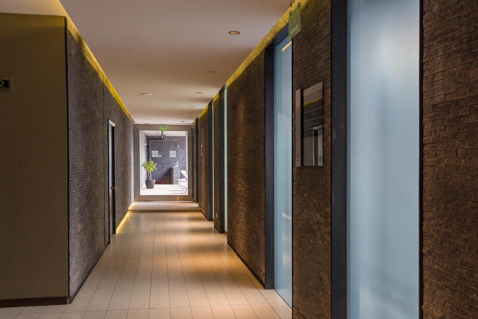 Radisson Blu Plaza El Bosque Santiago Hotel Exterior photo